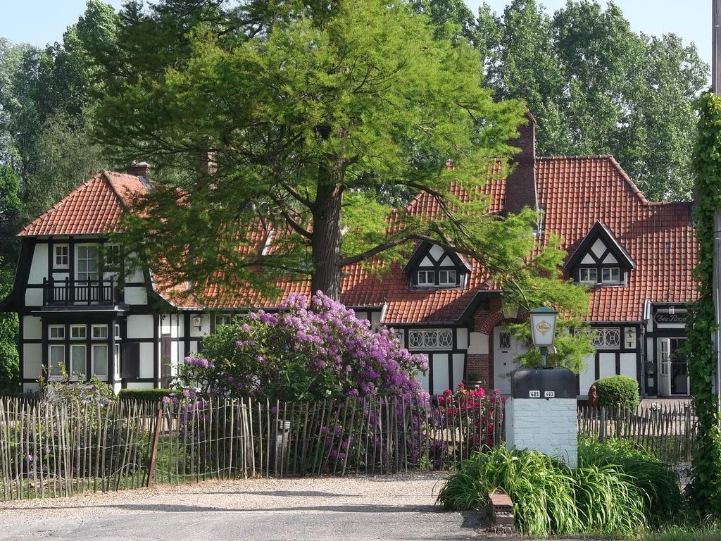 Hotel Kasteelhof 'T Hooghe Ieper Bagian luar foto