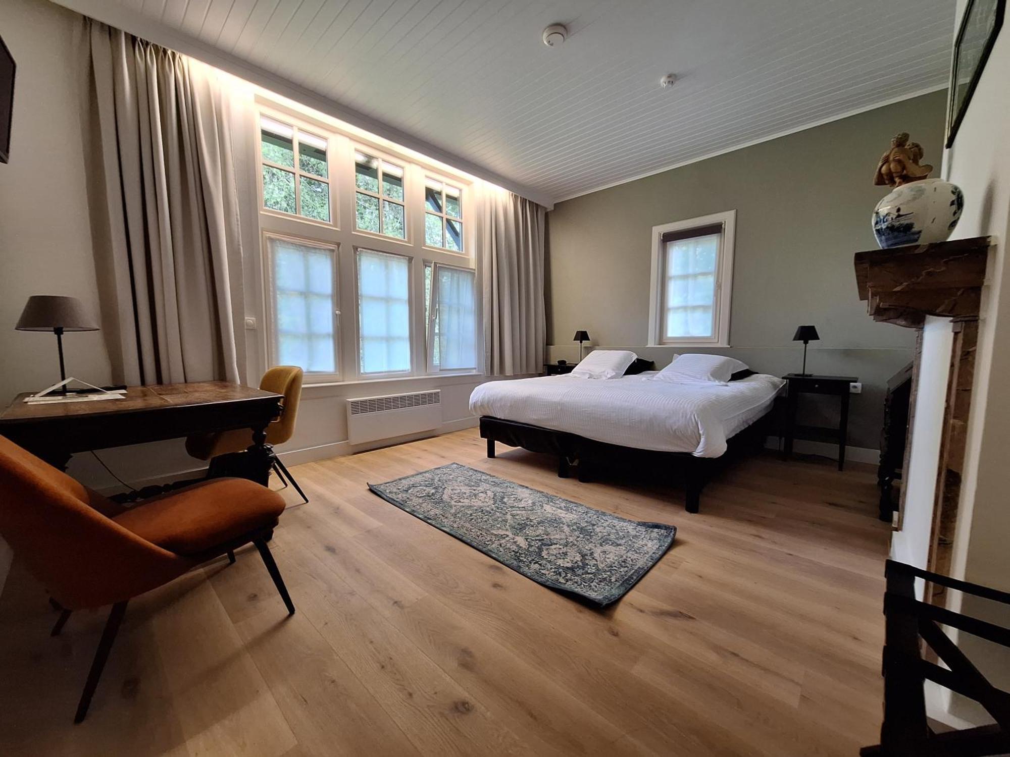 Hotel Kasteelhof 'T Hooghe Ieper Bagian luar foto